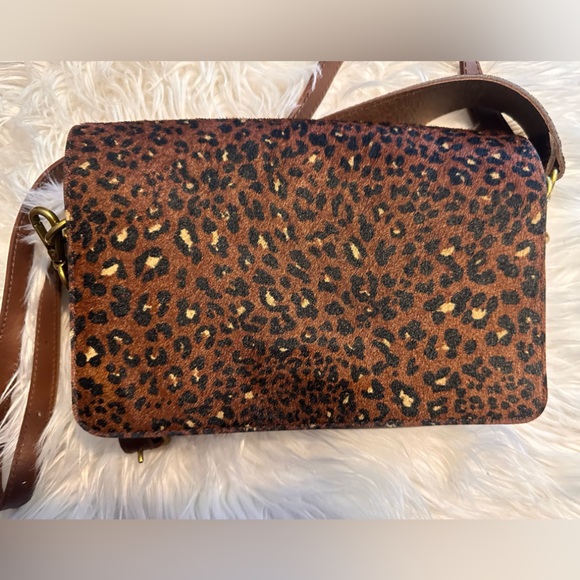 Madewell The Flap Convertible Crossbody Bag & Wallet Painted Leopard Calf Hair - Picture 6 of 16